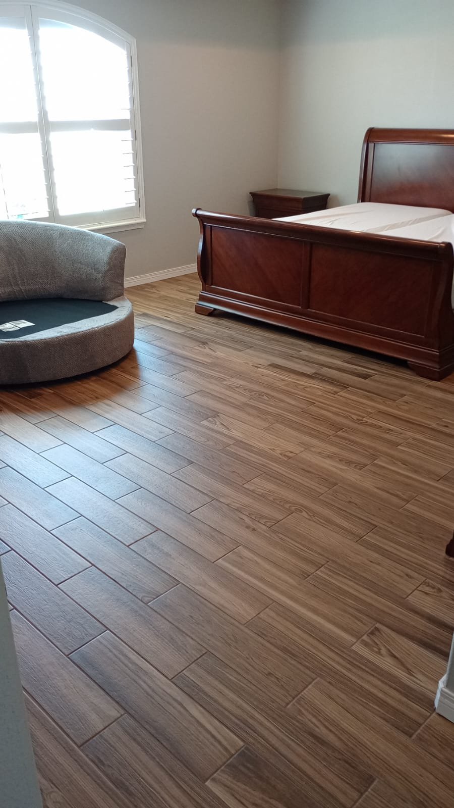 Apartment 6